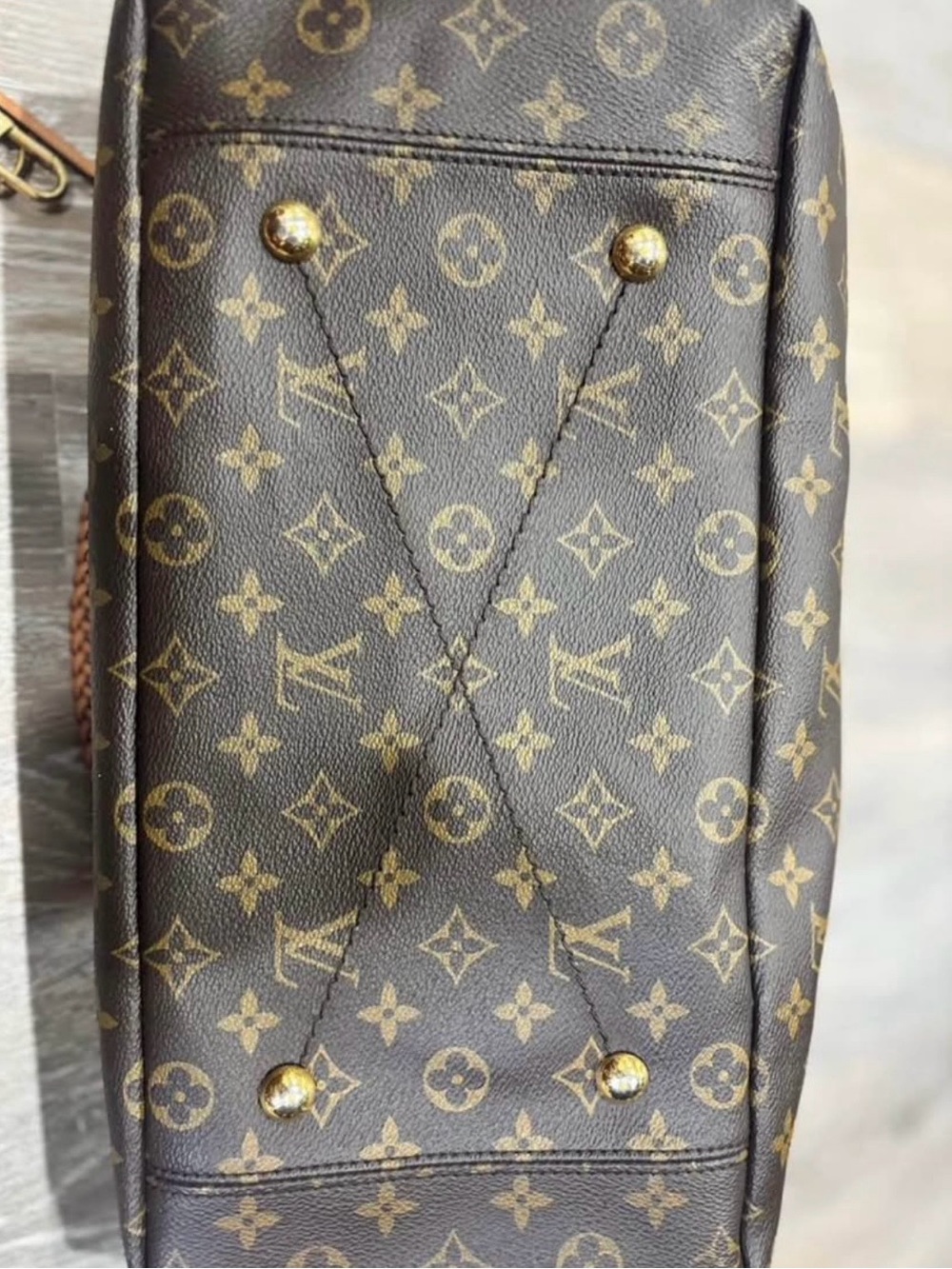 Louis Vuitton Brown Monogram Canvas Hobo Shoulder Bag with Vachetta Handle - Picture 7 of 10